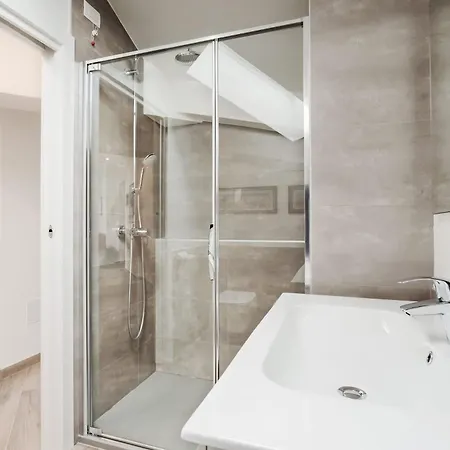 Апартаменты Amazing Flat With Big Terrace And Private Car Park