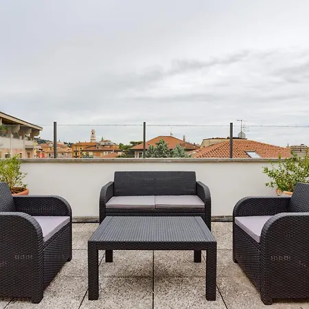 Amazing Flat With Big Terrace And Private Car Park